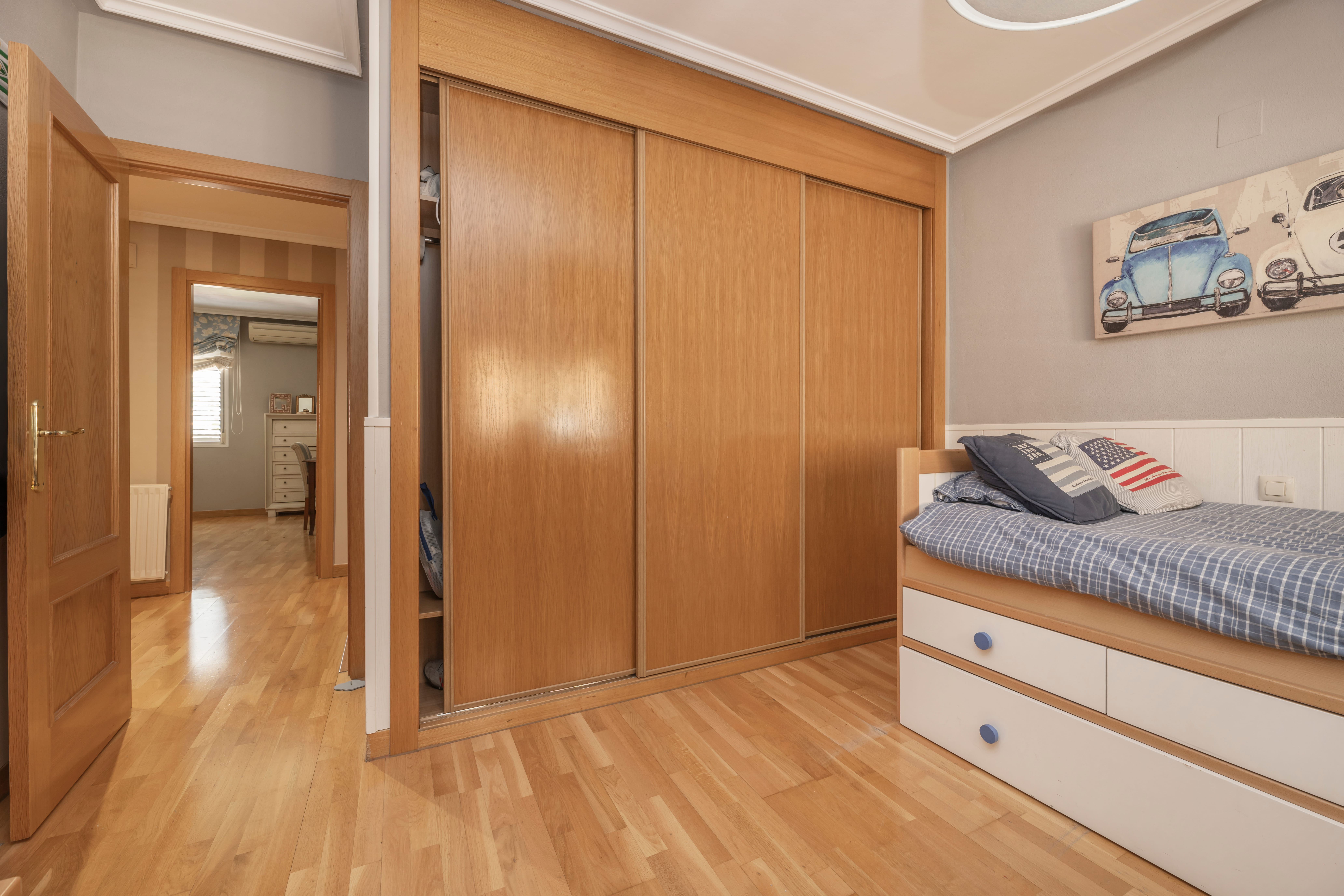 Wardrobe Design W1